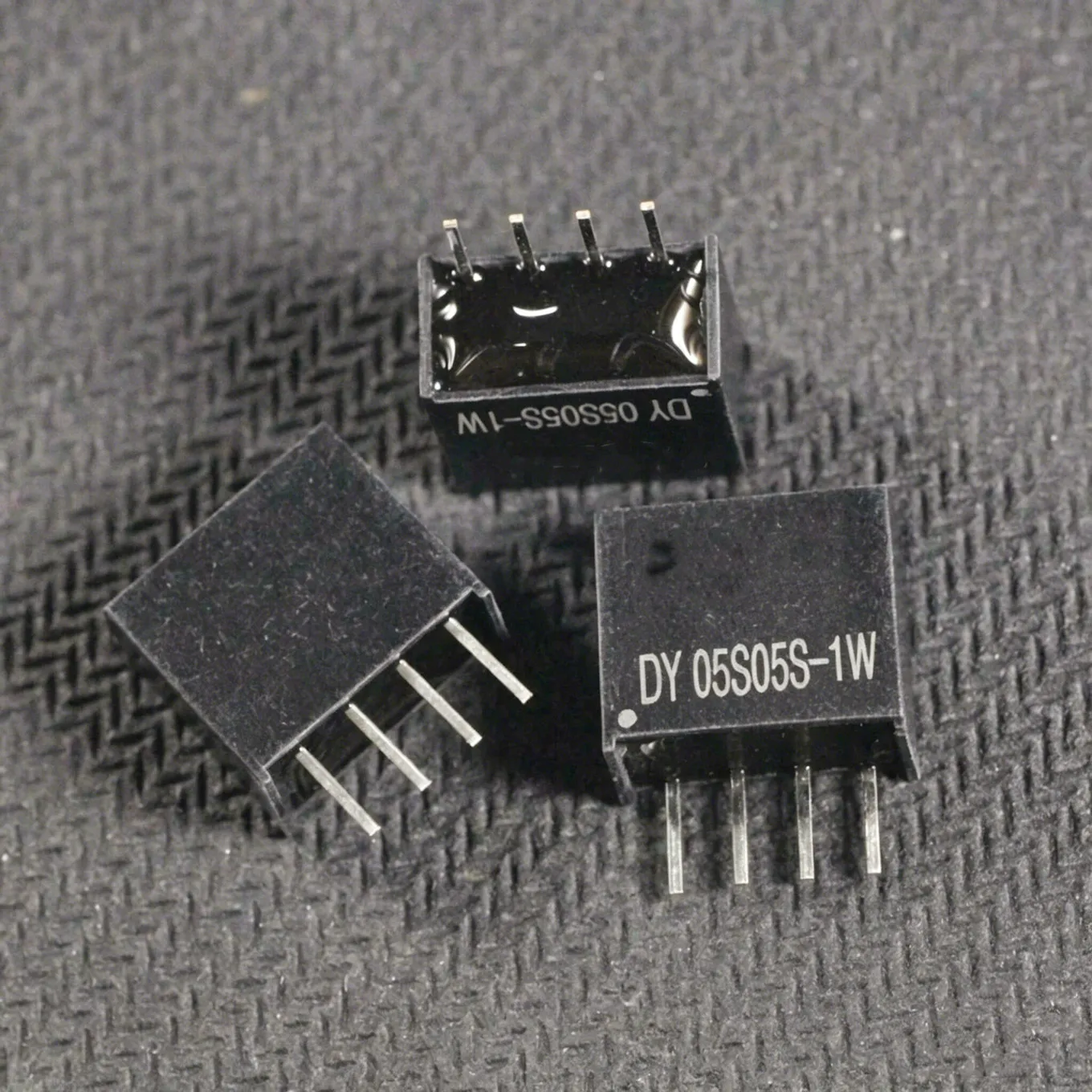 Original new 100% DY05S05S-1W Automotive Computer Common Power Module DC-DC