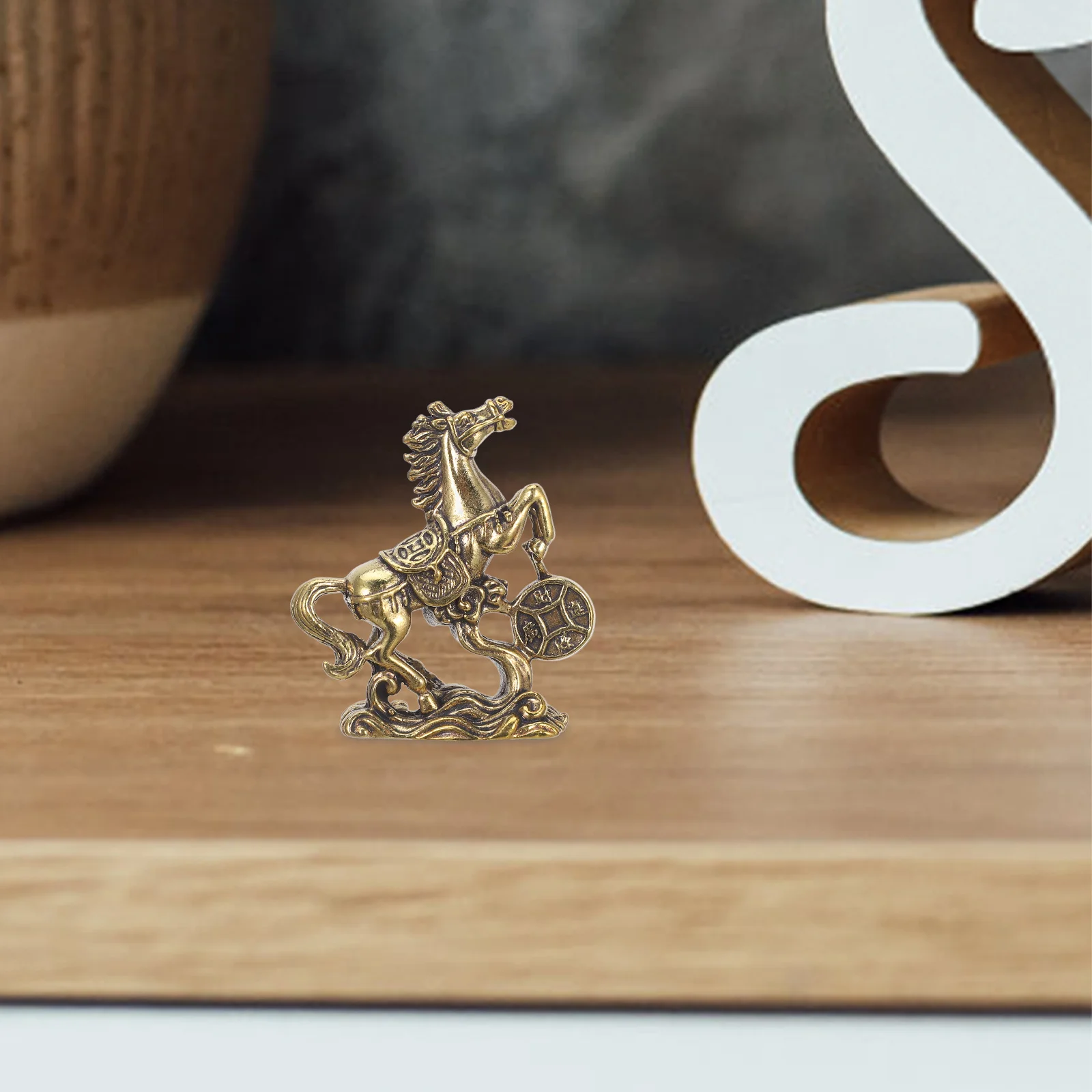 

1pcs Brass Desktop Decoration For Office Home Auspicious Sculpture Golden Horse Ornament Golden Horse Decoration Gift