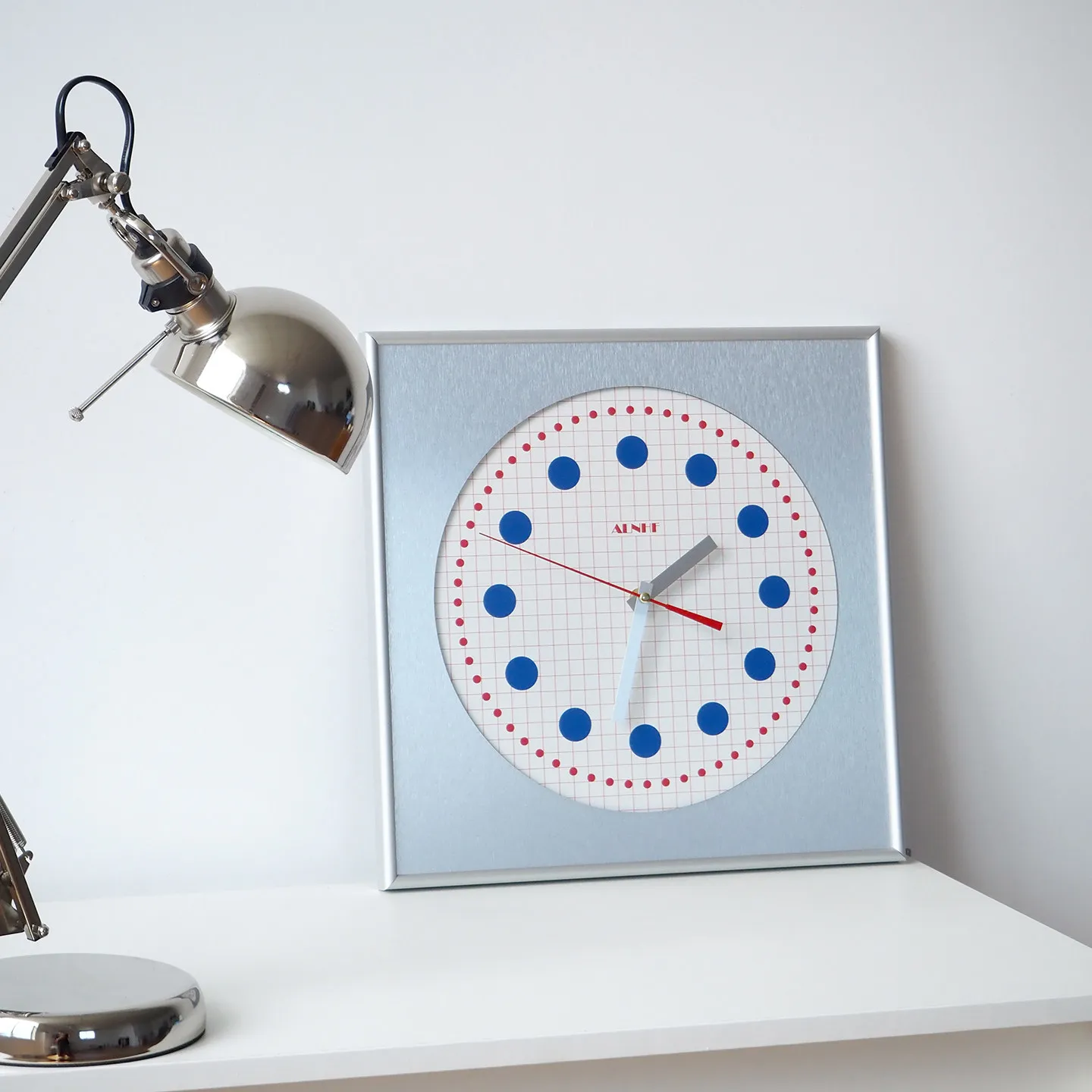 Bauhaus aluminum frame retro mesh clock silent blue dot scale stainless steel texture wall clock