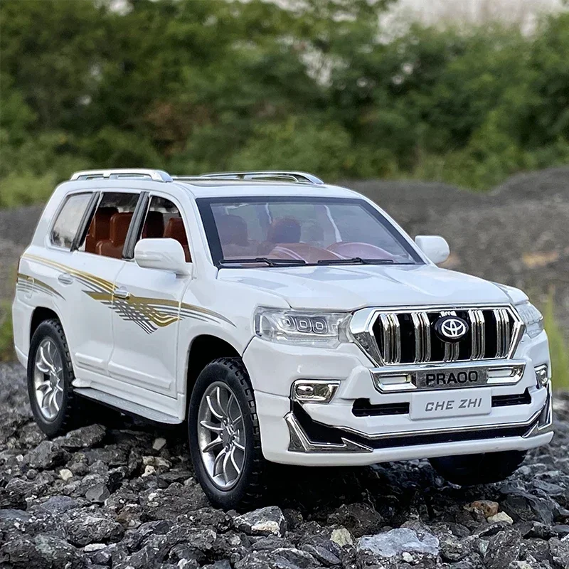 1:24 TOYOTA Land Cruiser Prado Sport SUV Alloy Diecast Car Model With Pull Back Sound Light Children Gifts Collection A174