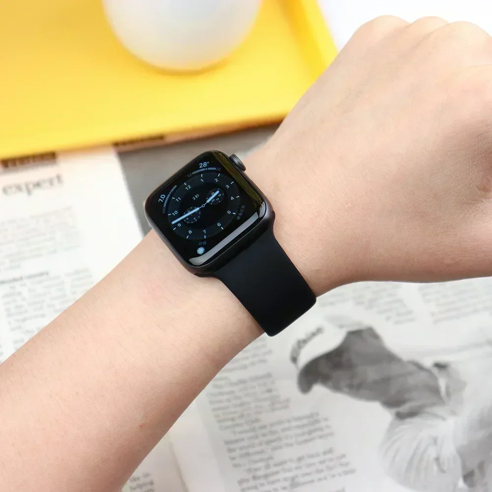 Silicone Sport Band For Apple Watch strap 49mm 44mm 45mm 40mm 41 42mm 46mm bracelet iWatch Series 10 9 8 7 6 5 SE Ultra2 Correa
