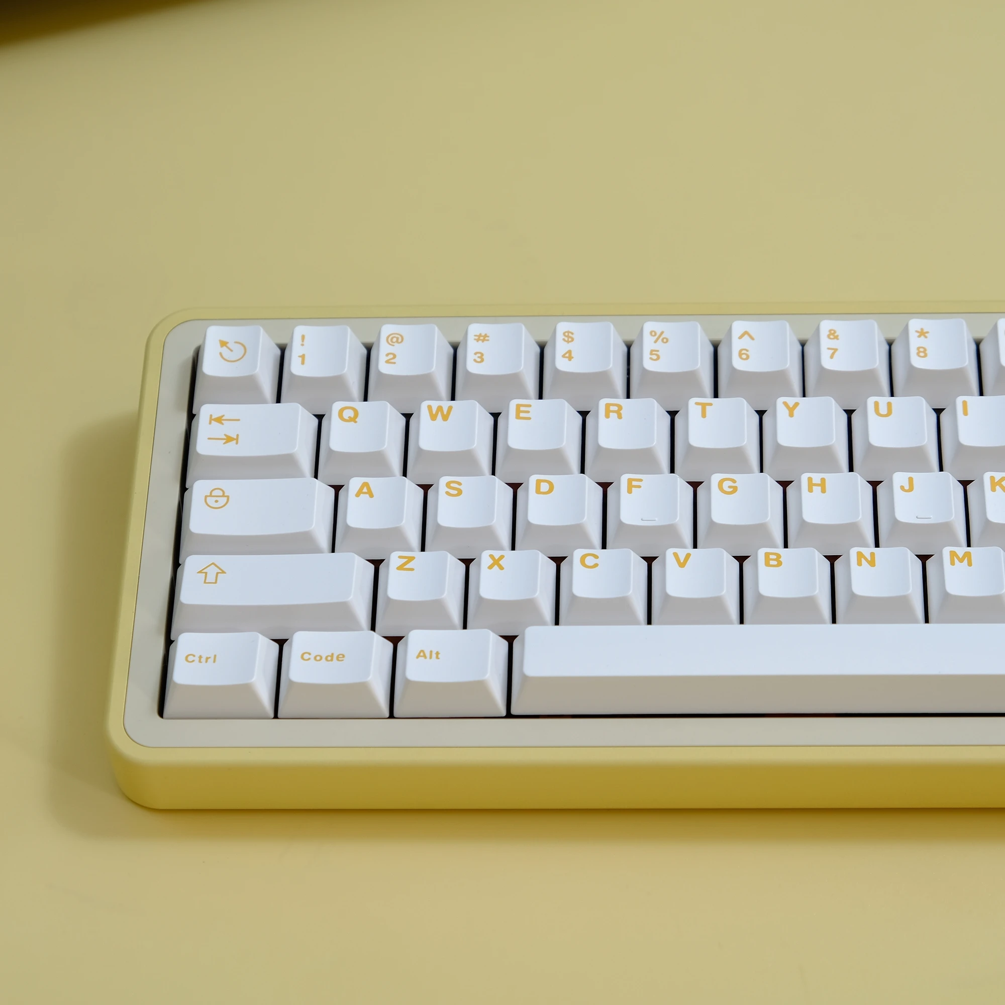 Two-color original height 121-key ABS plain white series white and yellow keycaps