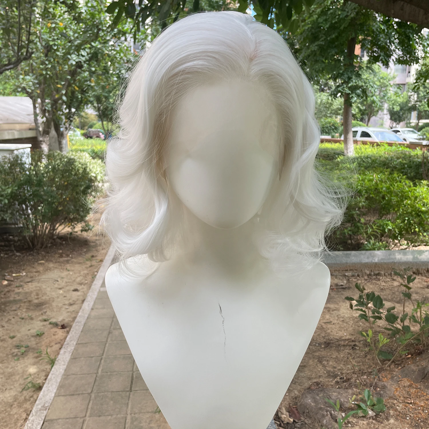 White Short Curly 13X4 Synthetic Lace Front Wigs for Women Older Lady Office Glueless Synthetic Wigs Gray Free Part 150% Density