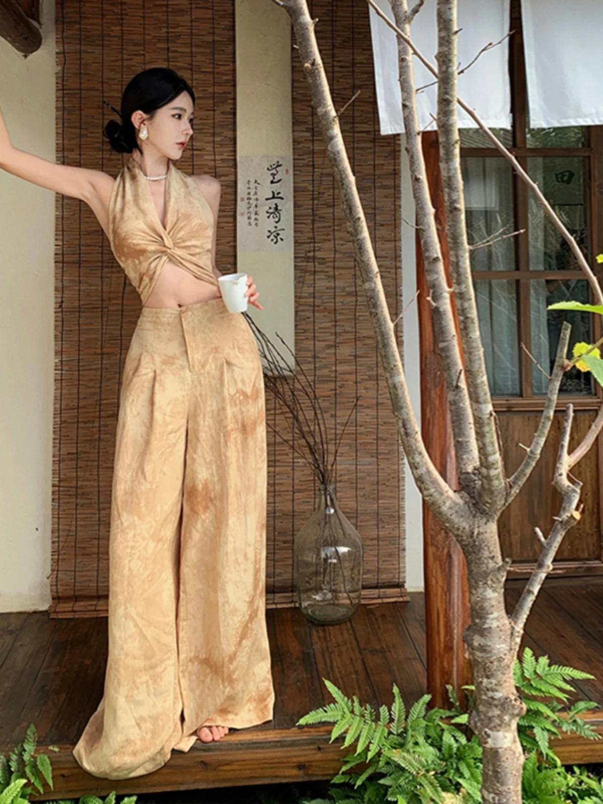 

Spicy Hanging Neck Chest Wrap Cross Crop Top Bra Women High-wasited Folds Loose Wide Leg Pants Summer Beach Printed Two Pieces