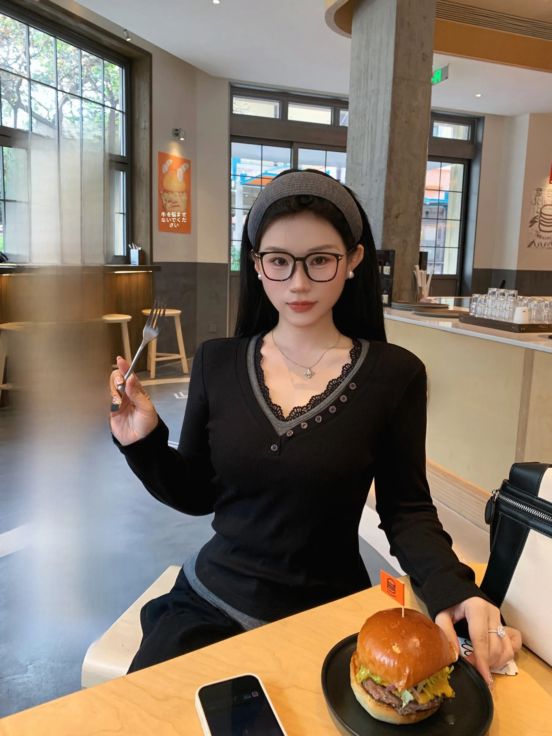 

Spring Knitted Long Sve V-Ne Lace Patchwork Women's Top f Fi Bla Soft Korean Sle Slim Fit Inner Wear