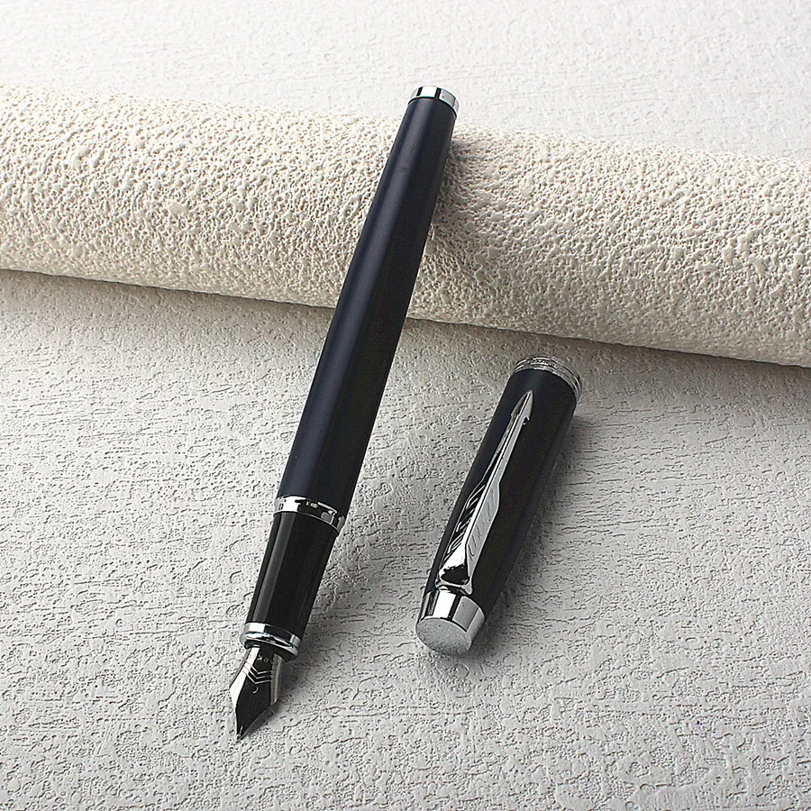 Luxury Gold Classic Style Silver Clip Metal Fountain Pen 0.5mm Nib Steel Ink Pens for Gift Office Supplies School Supplies