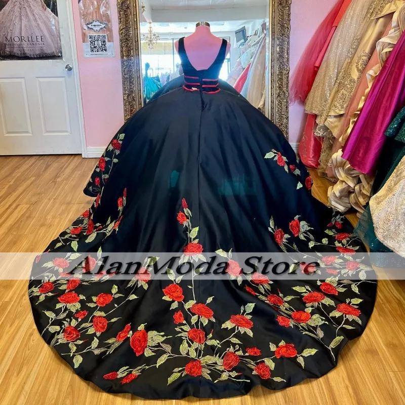 Charro-Vestidos De quinceañera bordados negros, vestido De baile con tirantes finos De satén, vestido De fiesta De cumpleaños, Vestidos sin espalda De XV