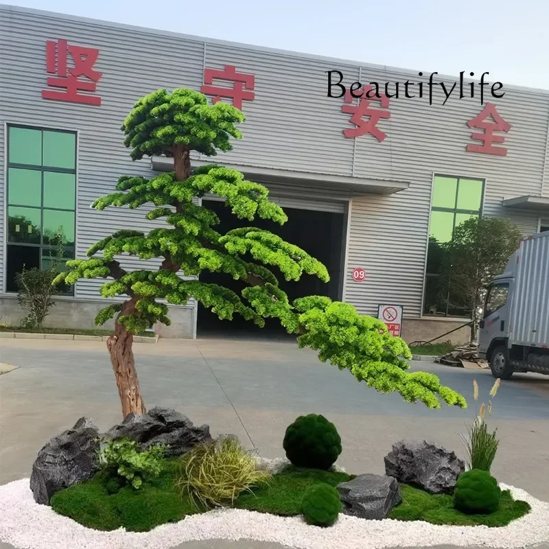 Simulated welcome pine landscaping Large green plant Arhat beauty pine decorative fake tree ornament