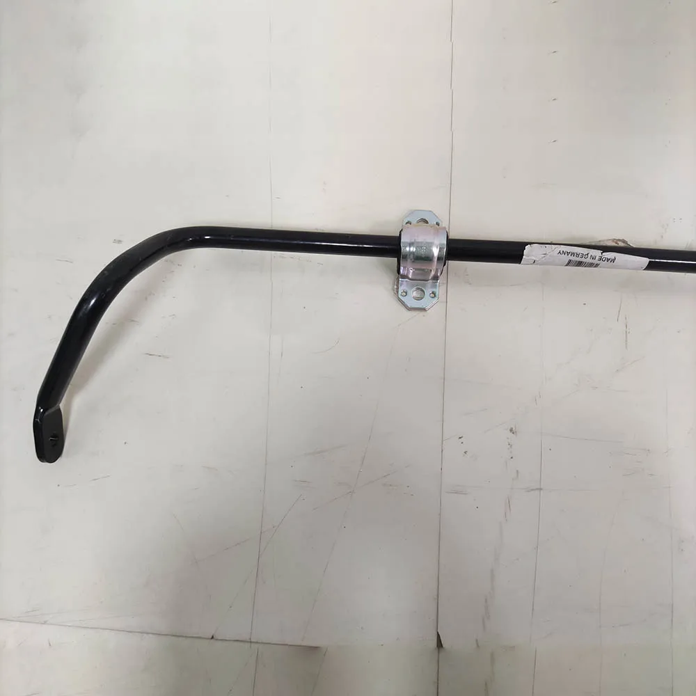 High Quality Rear Anti Roll Sway Bar Stabilizer For 17-22 Maserati Levante M161 670038850