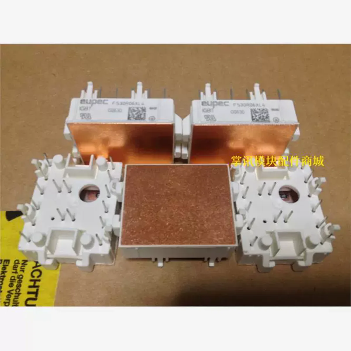 

Совершенно новый оригинальный модуль точечной мощности IGBT FS15R06XE3