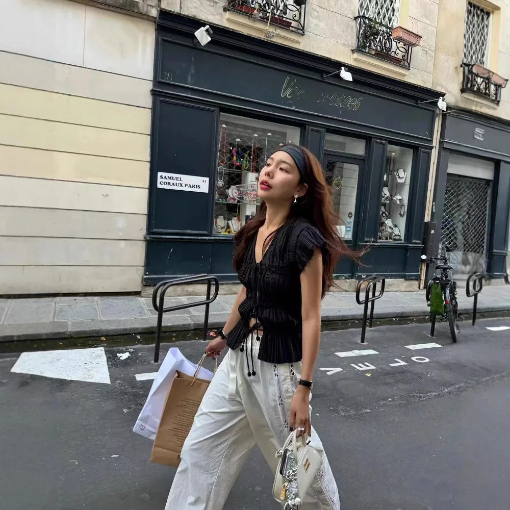 

Женская блузка Bla Svel с V-образным вырезом, завязками на талии, плиссировкой, приталенного кроя, с коротким рукавом, из полиэстера