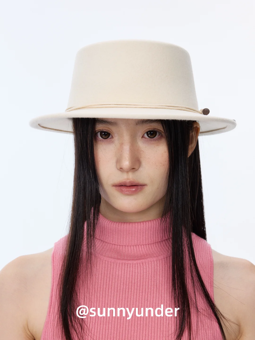 elegante-sombrero-plano-de-lana-blanca-para-mujer-estilo-coreano-otono-invierno-sombrero-de-fieltro-versatil-regalo-festivo