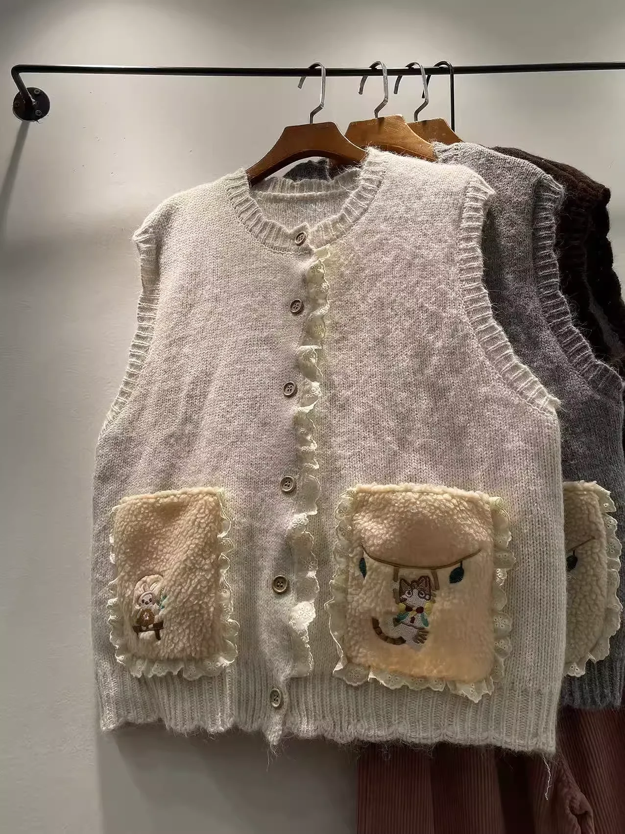 

Mori Girl Japanese Style Sweet Cartoon Embroider Beige Gray Coffee Knit Vest for Women Autumn Kawaii Cute Clothes