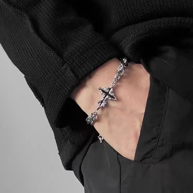 

Hip-Hop Dissolve Dark Cross Men's versatile niche design high-end titanium steel bracelet