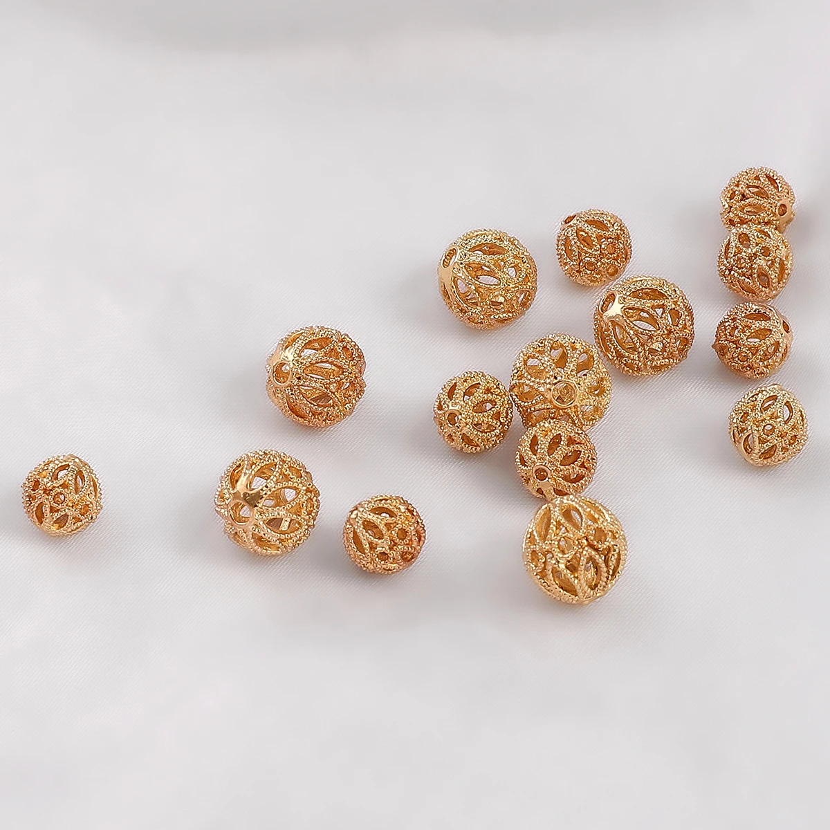 1pcs 8/10mm 14K Gold Plated Brass Hollow Ball Beads Loose Beads for Earring Bracelet Necklace Jewelry Making Accessories