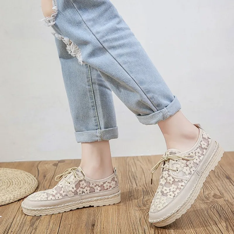 Breathable Mesh Daisy Hollow out Single Shoes Women's 2026 New Spring Versatile Forest Girl Artistic Retro Fairy Evening Shoes