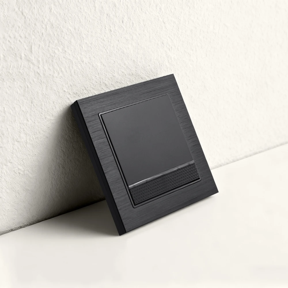 Avoir Aluminum Brushed Black Panel Universal Dual 3-Pin Power Outlet Wall Light Switch UK Standard 13A Wall Socket For Houses