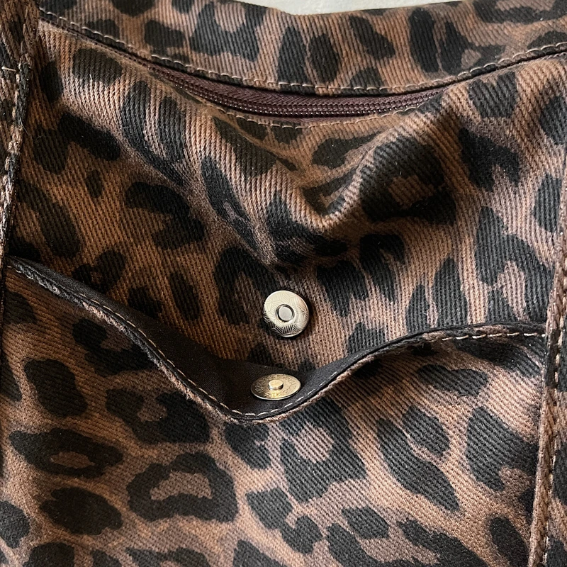 Leopardenmuster-Tragetasche für Damen, große Canvas-Umhängetasche, vielseitige Crossbody-Handtasche, Damen-Shopper-Tasche für Reisen, Arbeit und Alltag. – Detail 36