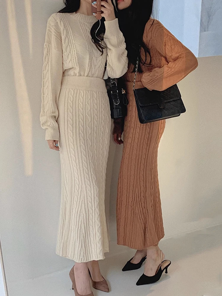 

Модный осенне-зимний свободный вязаный свитер, топ и юбка с хвостом Fi, комплект из двух предметов, шикарный повседневный наряд в полоску с рисунком