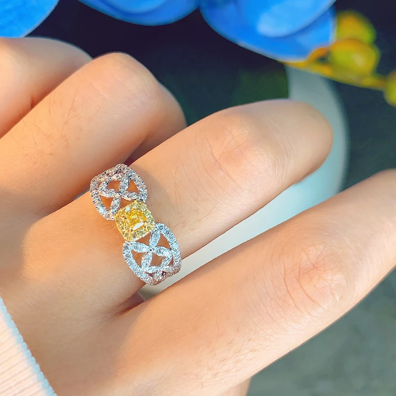 LUOWEND 100% 18K White Gold Rings Vintage Palace Style Real Natural Yellow Diamond Cocktail Ring for Women High Party Jewelry