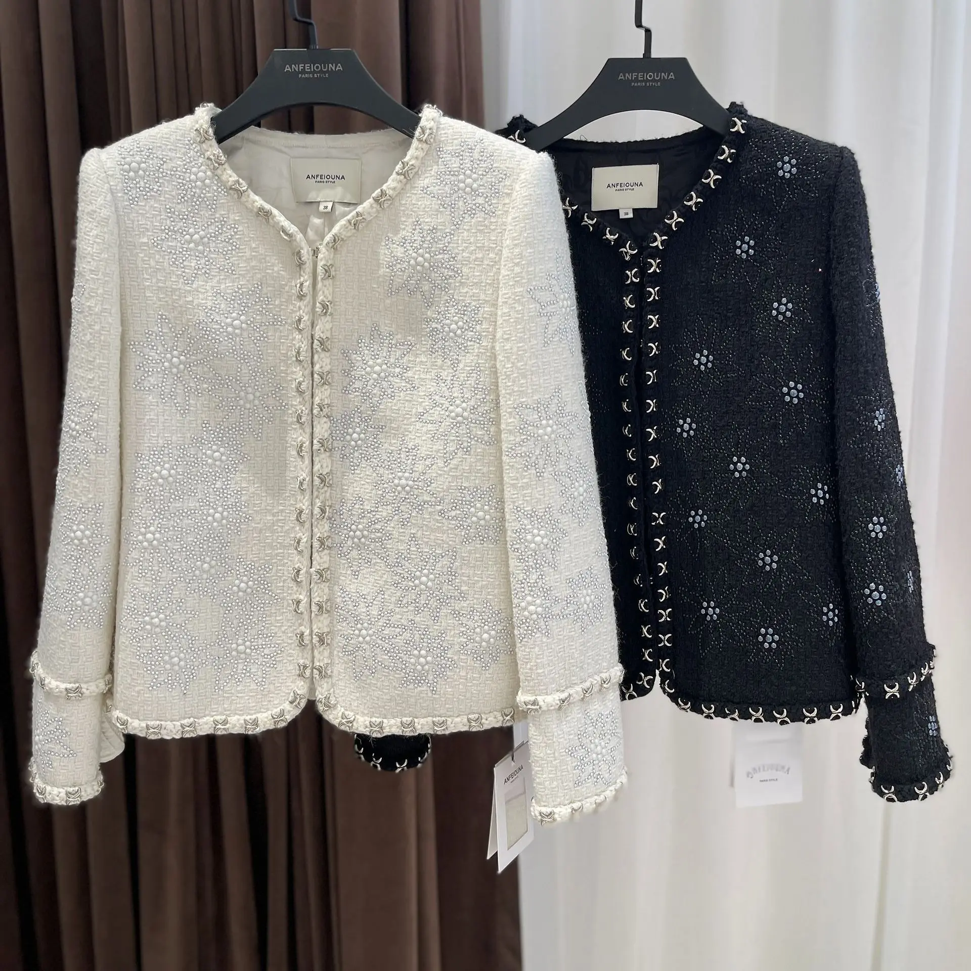 

Brand New 2023 Autumn Chic Women High Quality Diamonds Floral O-neck Tweed Jackets Coat C830