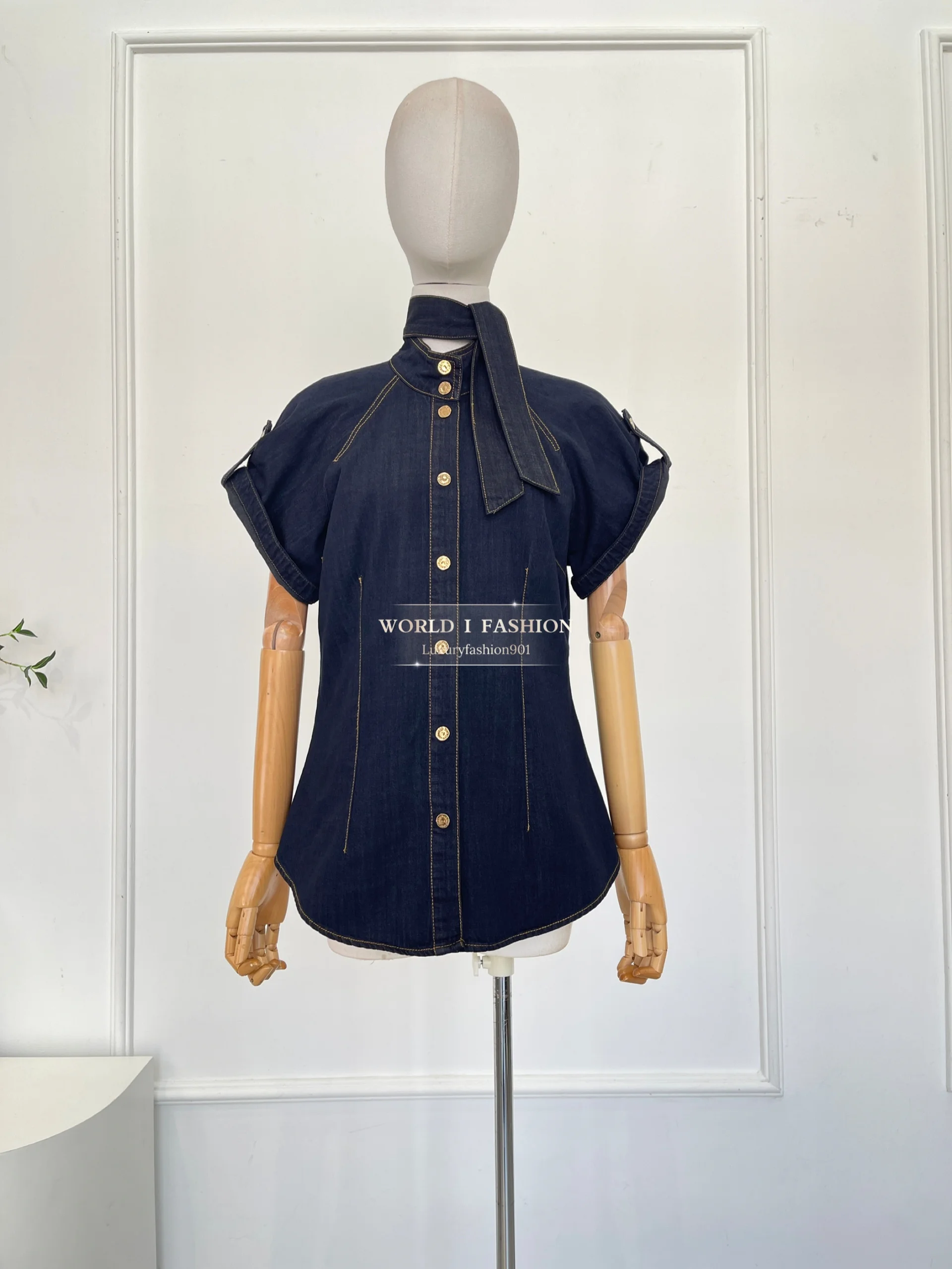 Elegancka, granatowa bluzka z krótkim rękawem i wstążką, wykonana z denimu, nowość 2025