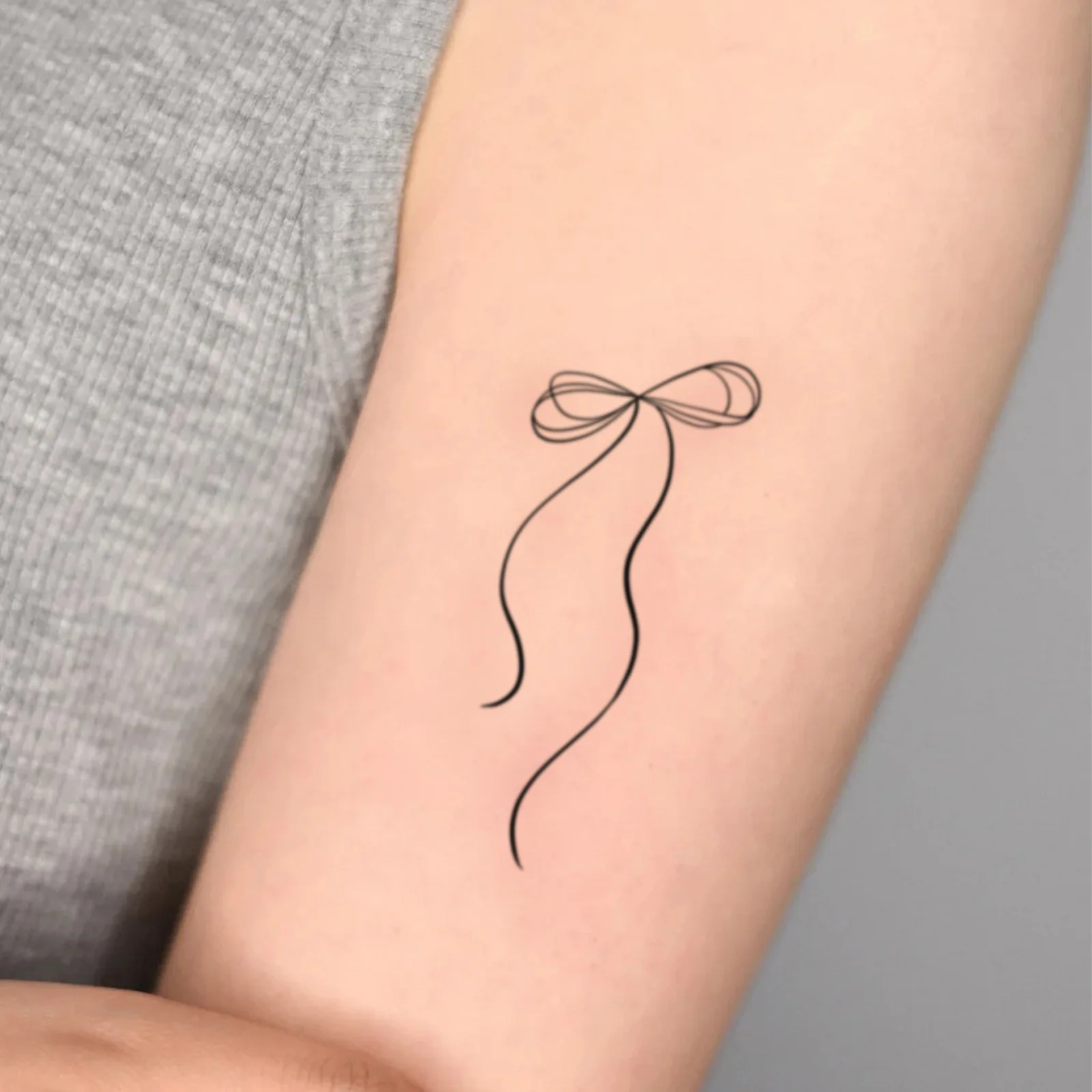 Minimalist Leaf Vine Tattoo Sticker Waterproof Long Lasting Fine Line Temporary Tattoo for Women Finger Hand