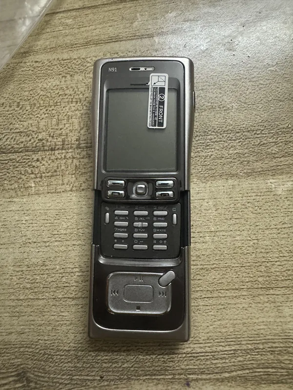 Imagem -03 - Original Unlocked Flip Mobile Phone 4gb 4gb Suécia