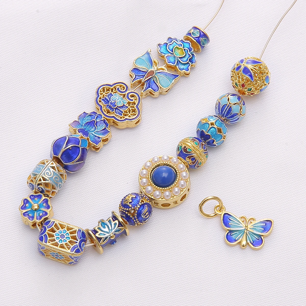 

1Pcs Copper 18K Gold Blue Loose Spacer Beads Round Flower Beads Charms for Bracelet Necklace Earring DIY Jewelry Making Craft