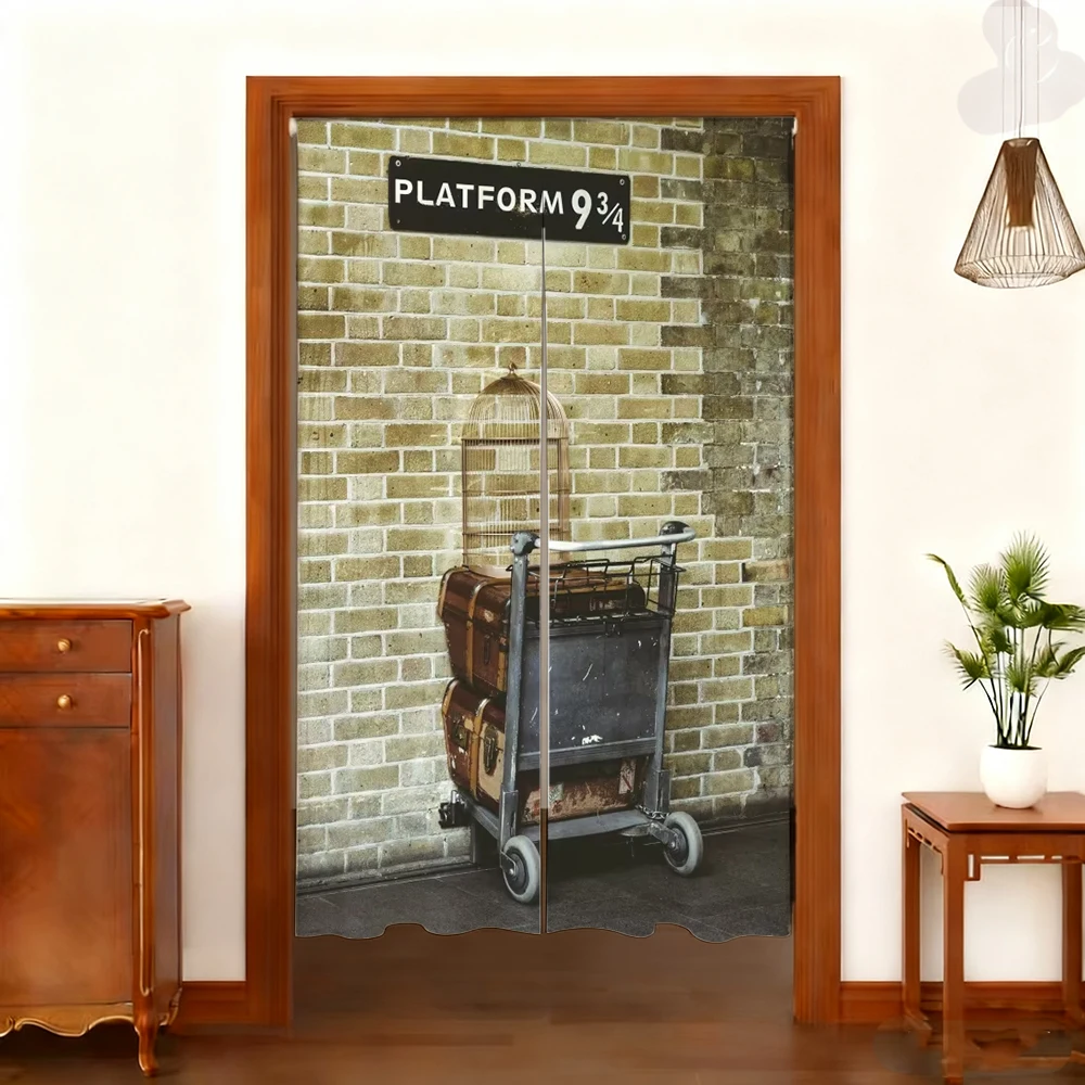 Harryy Potters 9/4-Zug-Plattform, Backsteinmauer, Fotografie-Hintergrund, magische Schultür, hängendes Banner, halber Vorhang, Baby-Portrait