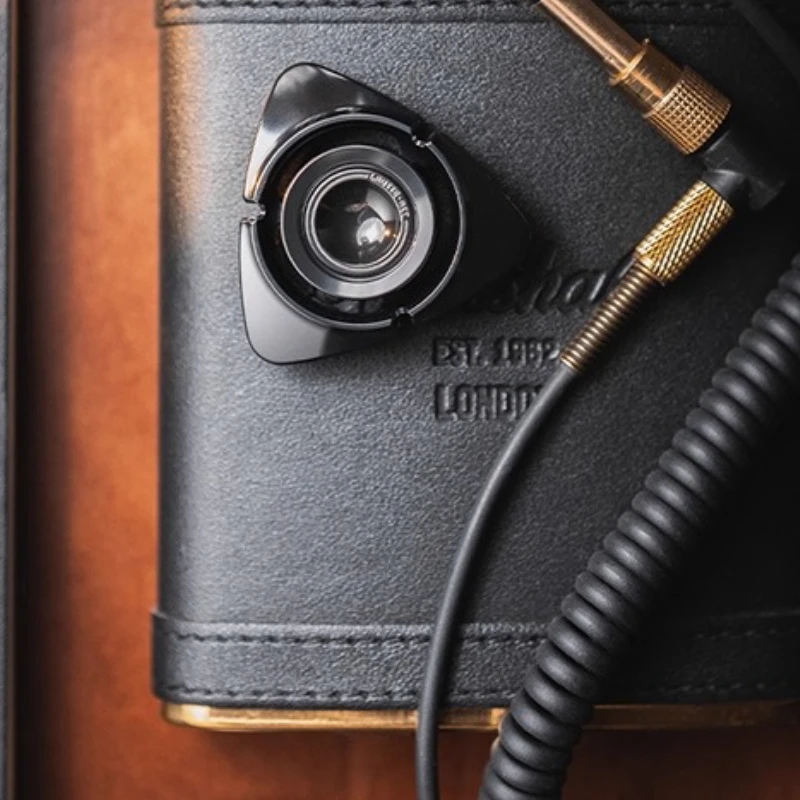 LAUTIE BIT-04 Three-leaf Mechanical Metal Rotating Hollow Black Technology Finger Fingertip Gyroscope Decompression Toy