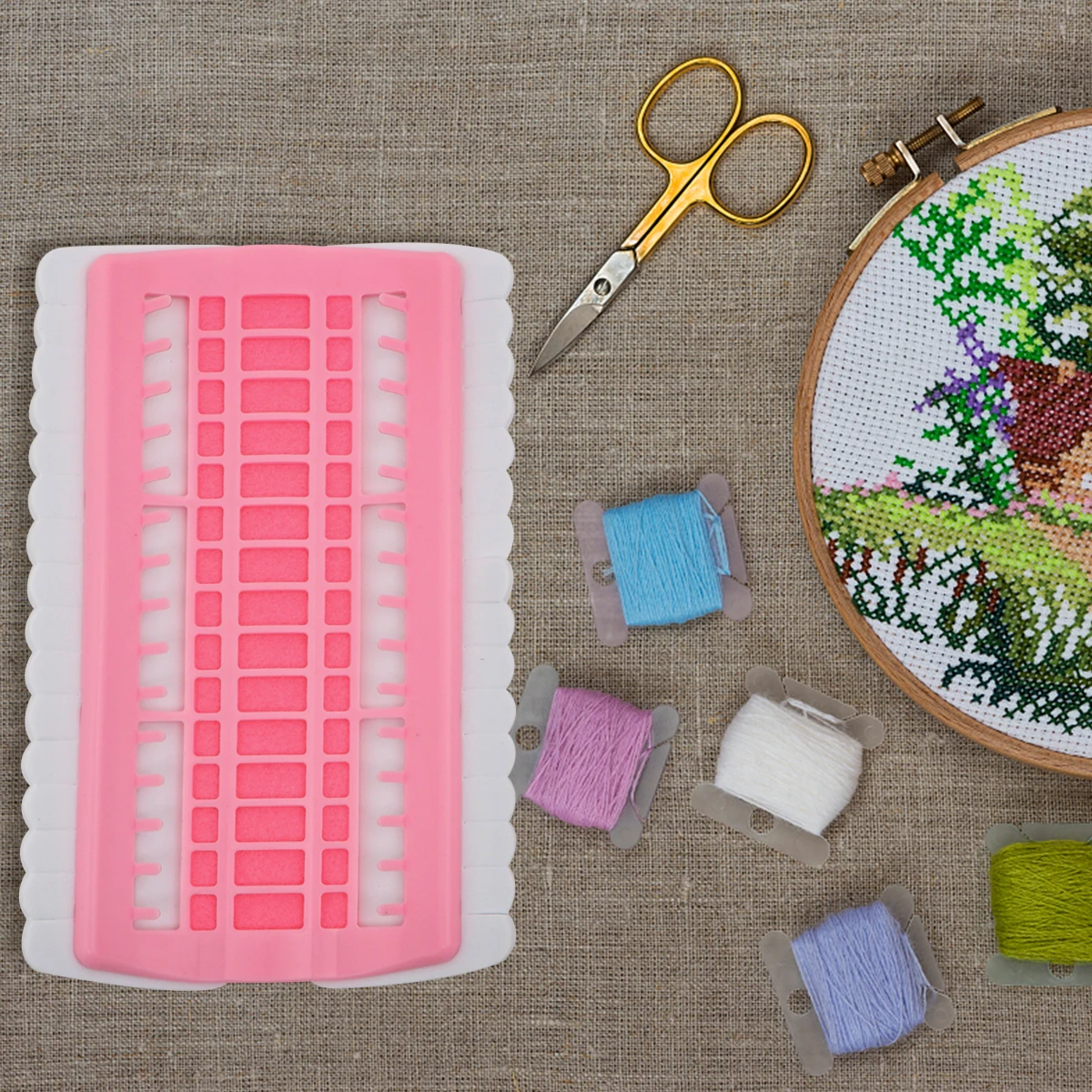 

1Pcs Cross Stitch Thread Organizer 30 Holes Floss Card Durable Lightweight PVC Compact Size Easy Carry Thread Holder Pink