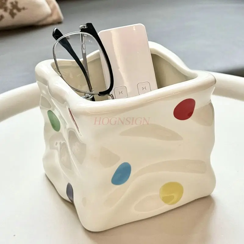 1pcs Dopamine desktop remote control storage box, pen holder, ceramic storage, cute
