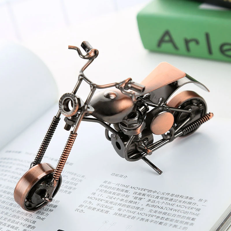 1Pcs Creative Desktop Ornament Retro Iron Art Motorcycle Model Ornaments Art Nostalgia Collection Cool Motorcycle Home Decor