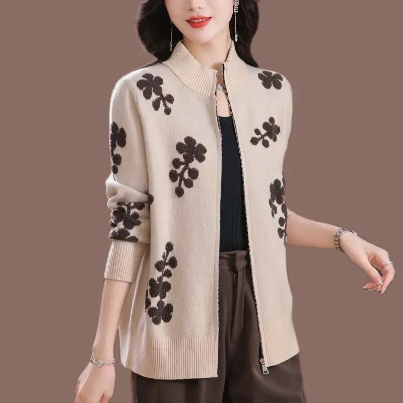 

Весенне-осенний новый модный свитер с воротником-стойкой и длинными рукавами, женский кардиган на молнии с принтом High Street, элегантные универсальные топы