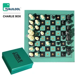 Mini scacchiera Set pieghevole scacchiera in legno gioco da tavolo portatile giocattolo per bambini portatile all'aperto Charlie Box regali per bambini adulti