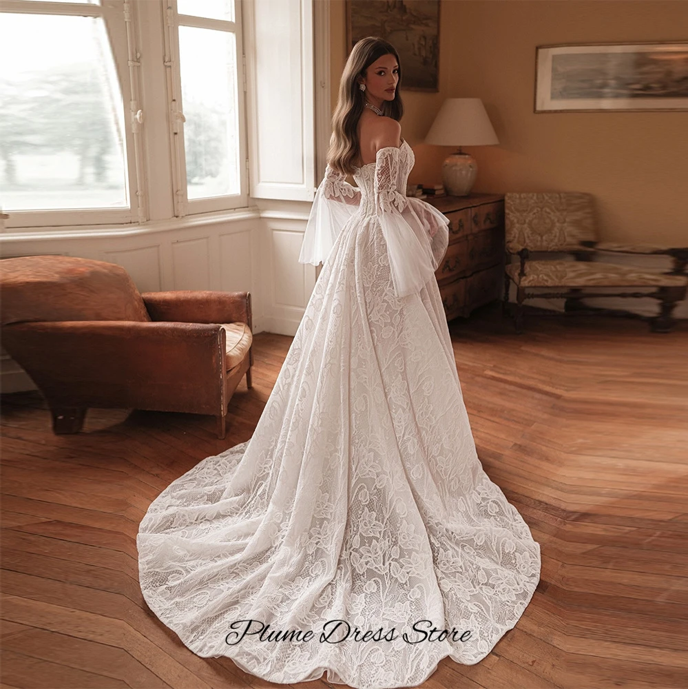 Fashion Sleeveless Strapless Vestido De Novia Customized Romantic Appliques Lace Wedding Dress Classic A-Line Robe de mariée