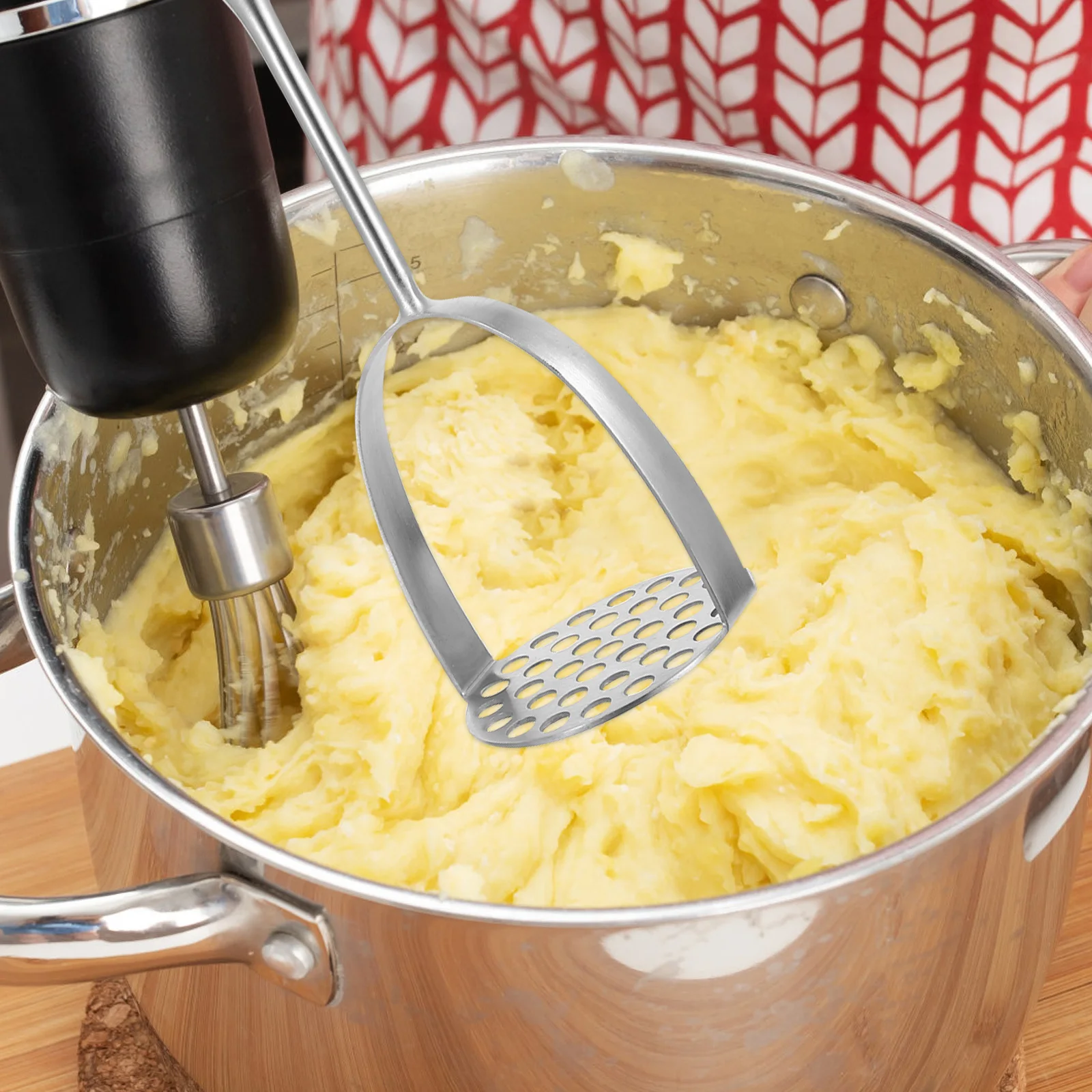 

Stainless Steel Potato Masher Manual Round Hand Smasher for Potatoes Kitchen Tool Food Ricer Comfortable