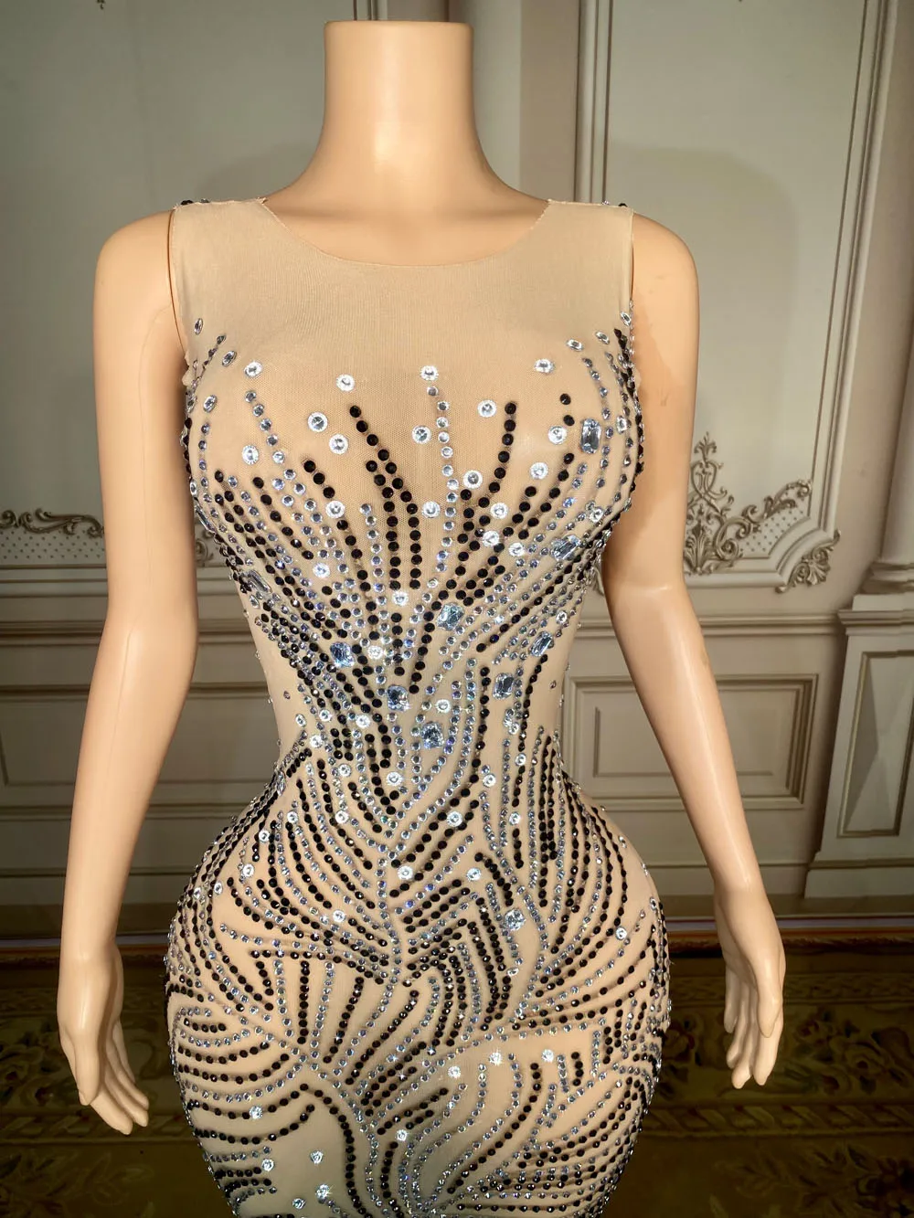 Customized New Sexy Lace Transparent Diamond Pearl Sequins Feather Water Diamond Wrap Hip Dress Long Dress Performance Dress