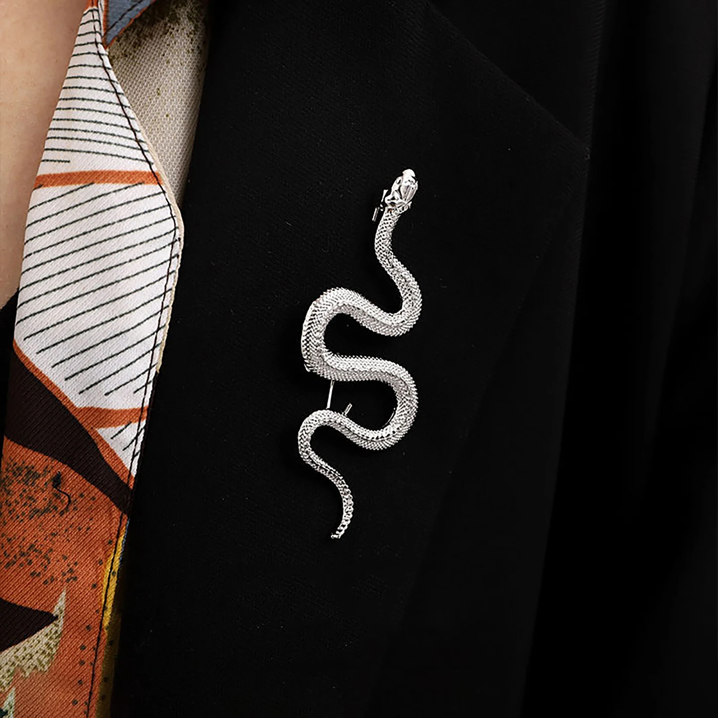 Gold Color Snake Brooches Women Men Lady Luxury Metal Snake Animal Brooch Pins Party Casual Fashion Jewelry Gifts-5215 image 2
