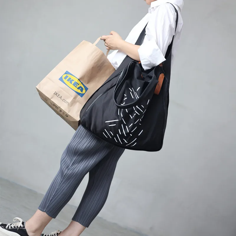 Women Oversize Anti-Crease Nylon Tote Female Casual Large Capacity Soft Single Shoudler Shopping Bag Black Color Original Design