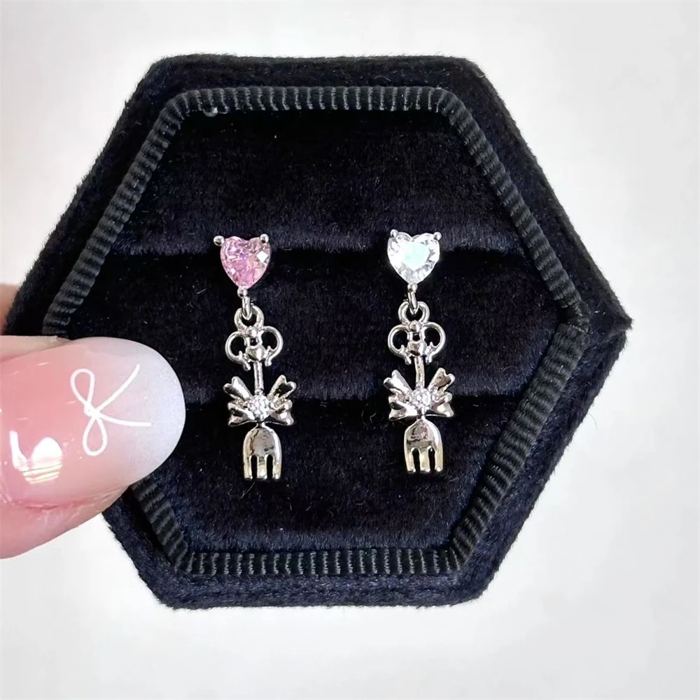 1PCS Sweet Heart Fork Spoon Ear Bone Nail 316L Stainless Steel Bling Zircon Earrings For Women Cartilage Piercing Accessories