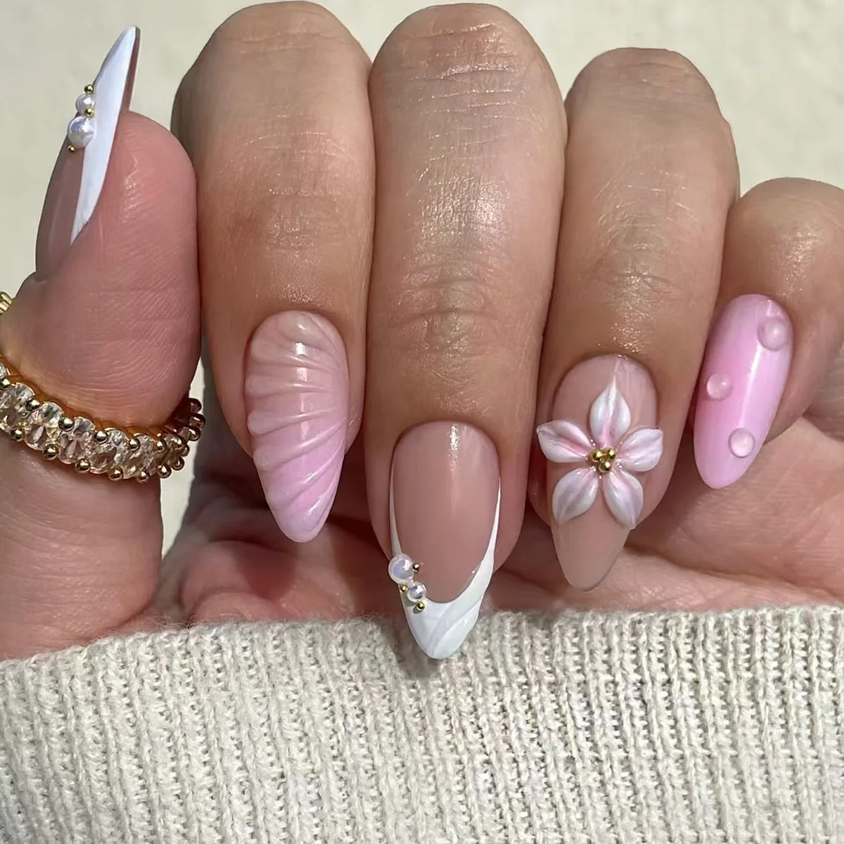 24Pcs Pink Smudge Design Full Cover False Nails Tips 3D Flower Pearl Reusable Fake Nail Mid-length Almond Acrylic Press on Nails 4
