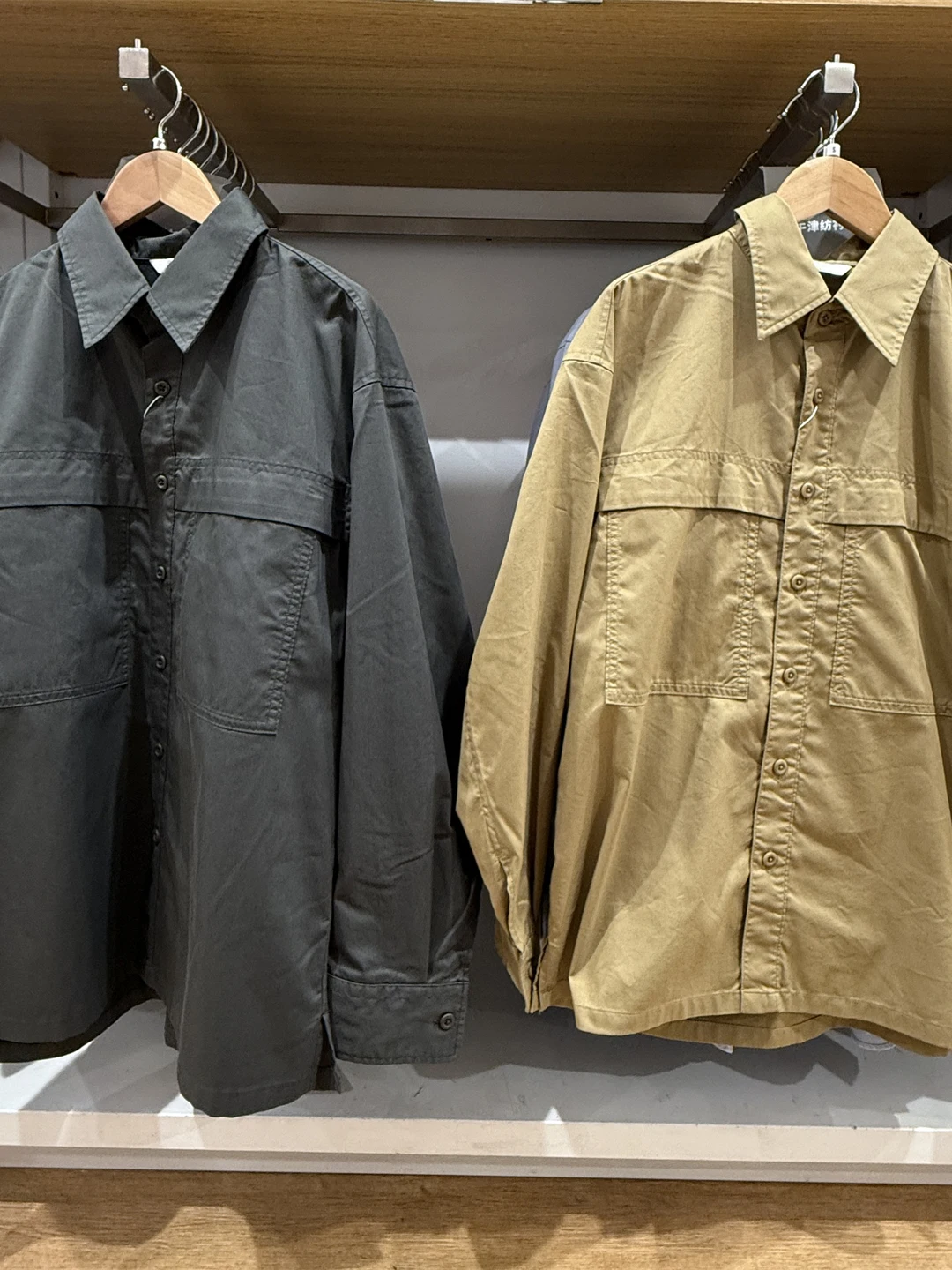 

Свободная повседневная рубашка с длинным рукавом в рабочем стиле, осенняя новинка, классическая модель для пар, A480652, бренд Hongda, молодежная мода