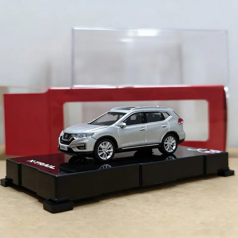 

1:64 X-TRAIL SUV Alloy Car Model Diecasts Metal Toy Off-road Vehicles Car Model Simulation Miniature Scale Collection Kids Gifts