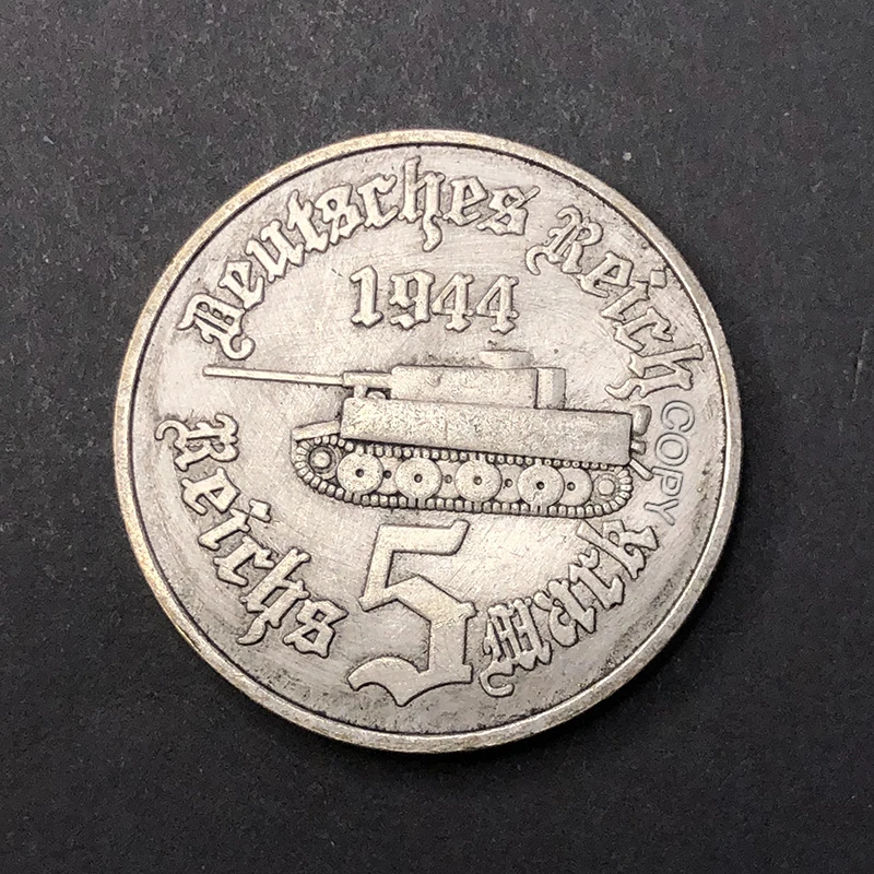 German 1943/1944/1945 tank 5 mark coin, replica collection commemorative medal, home decoration coin, original collection coin