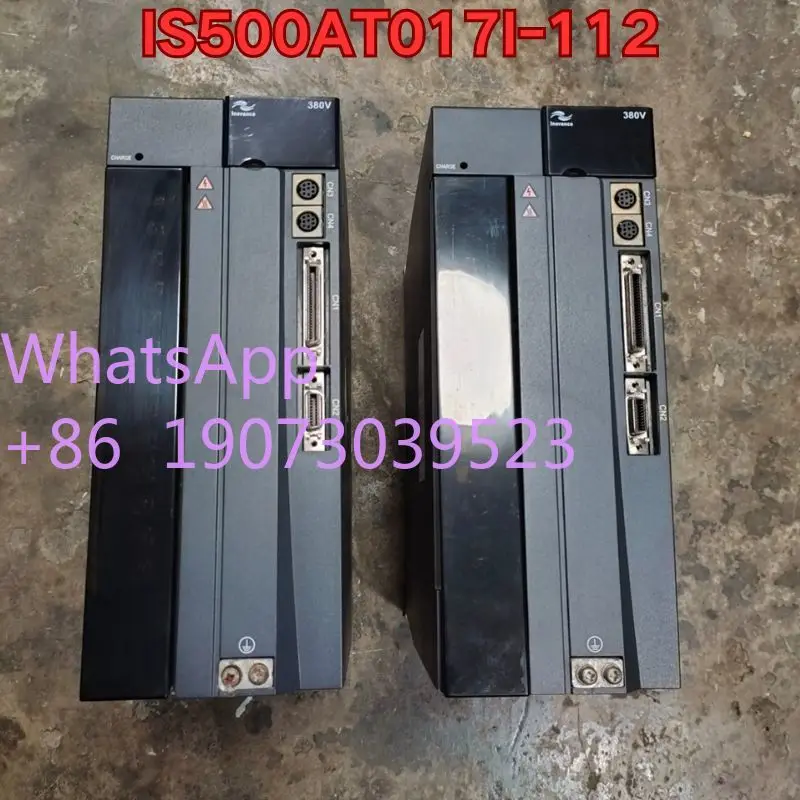 Gebrauchter Servoantrieb IS500AT017I-112 in gutem Betriebszustand