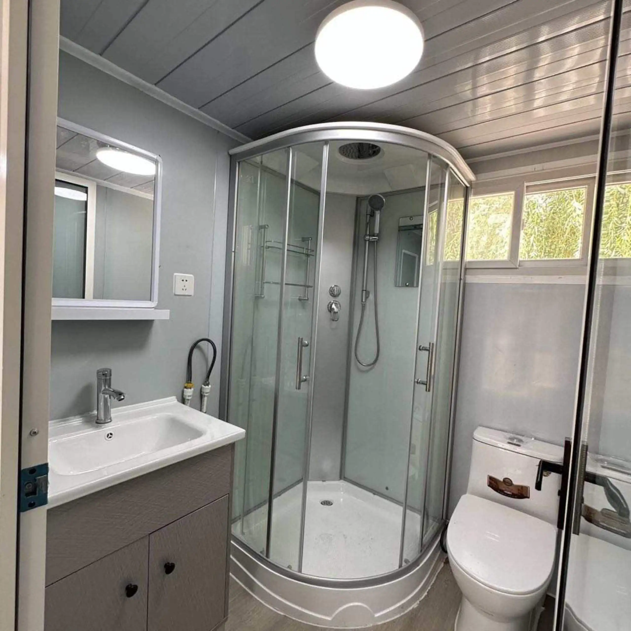 Customized Low Cost Fast Delivery Prefab Houses 2 Bedroms Container House 20 Ft Shipping Container Extended Two-bedroom Containe