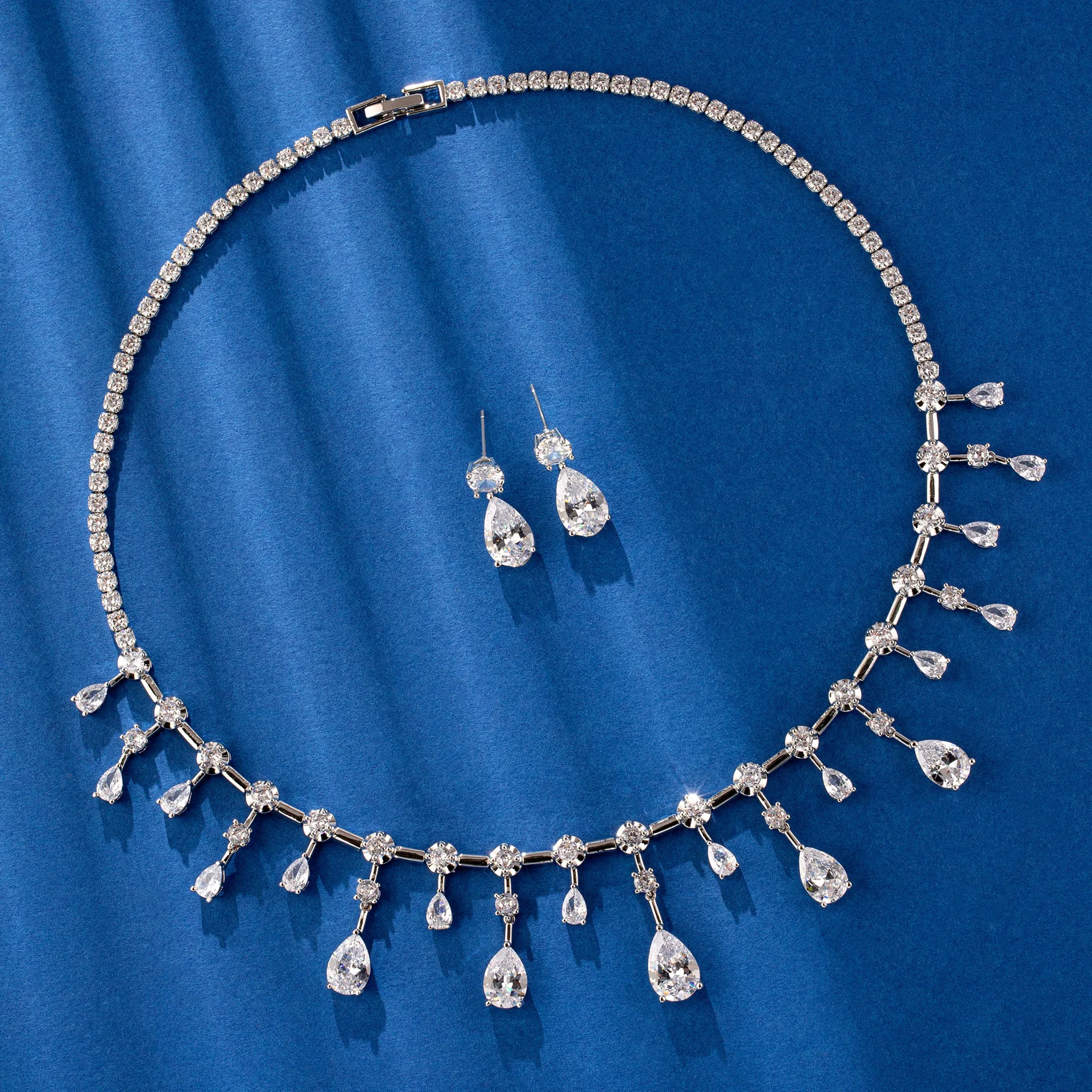 

New sweet cool style simple zircon drop necklace simple style jewelry set 925 silver needle earrings women's earrings + necklace