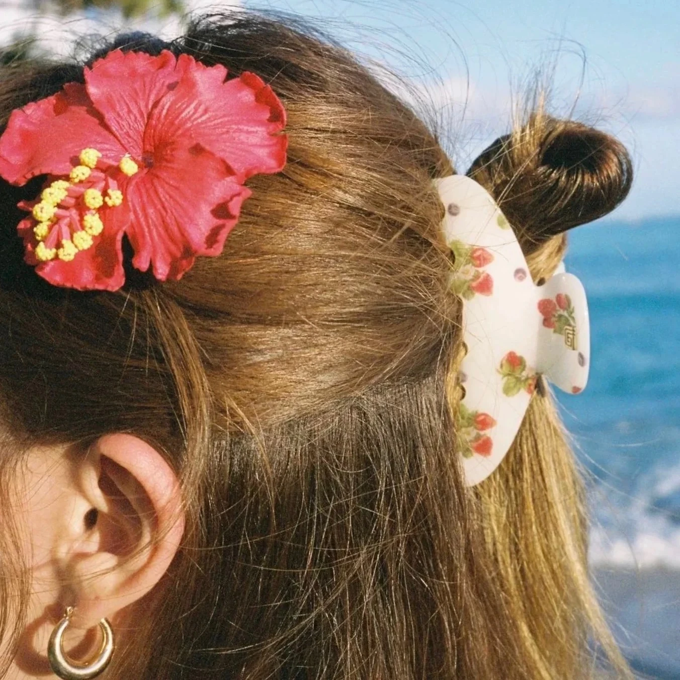 

Berry Hair Claw Clip for Women Girls Fashion Large Acrylic Hair Clip Fruit Pattern Hairpins Barrettes Christmas Hair Accessories